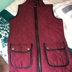 😍E2 Red And Black Zip Vest😍